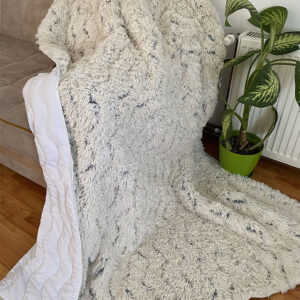 Čupavi prekrivač  BEŽ-SIVI