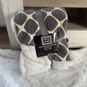 Ćebe krzno 200x200 SIVO SA LINIJAMA