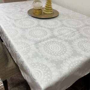 Damast stolnjak - BELI 1