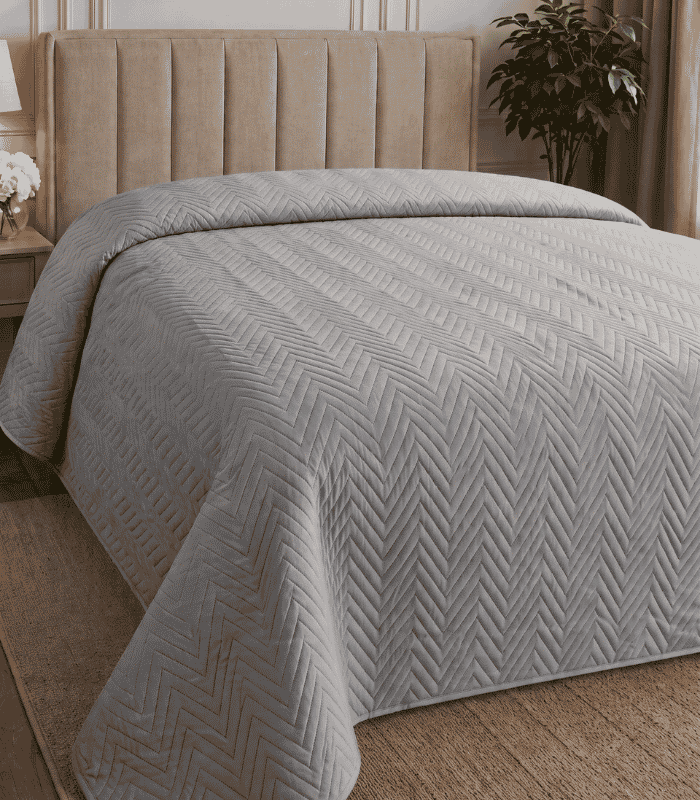 Prekrivac-zig-zag-200-230-sivi-mariva Prekrivač štep Zig-Zag 200x230 SIVI - Slika 1